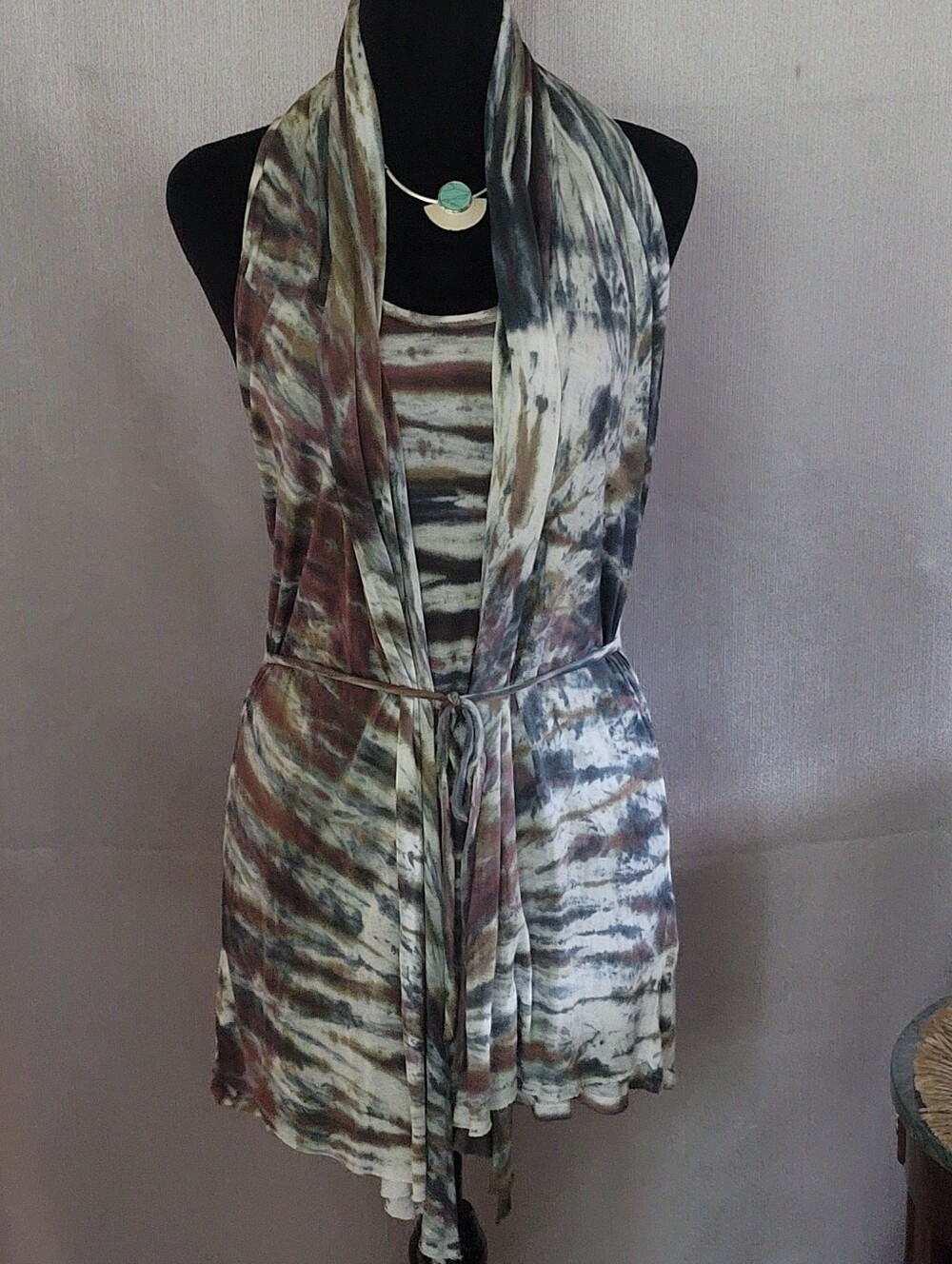 Sleeveless Tie-Waist Printed Women’s Dress in Multi-Color